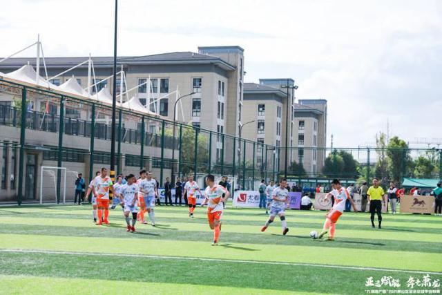 NBA新赛季正式揭幕 凯尔特人升起第18面冠军旗